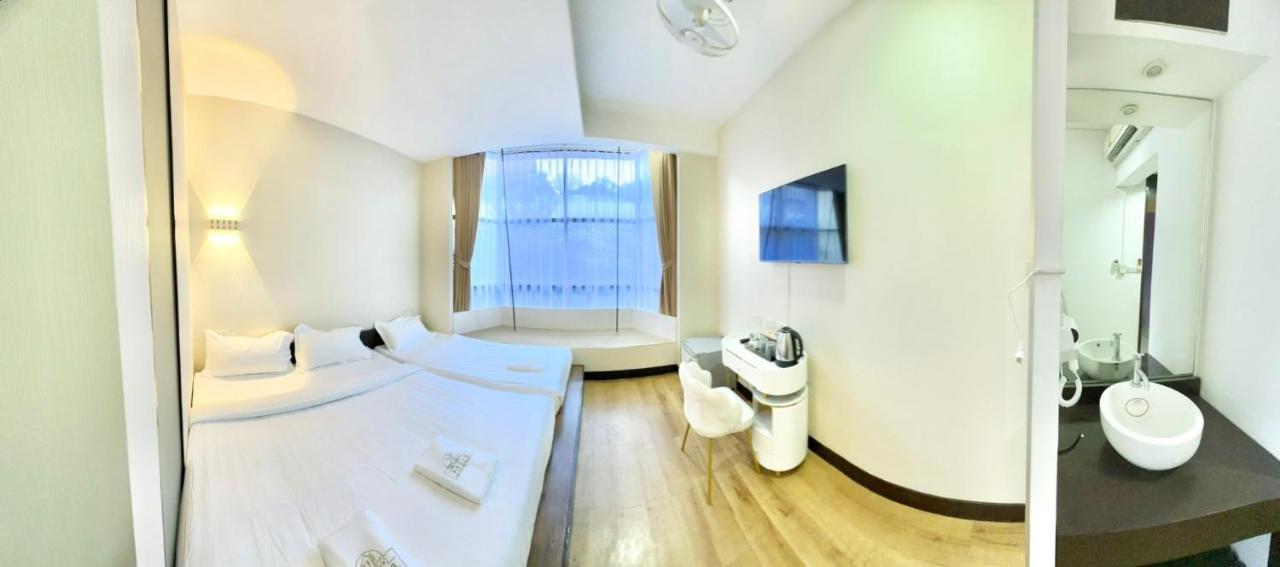 Abc So Hotel Bangkok Esterno foto